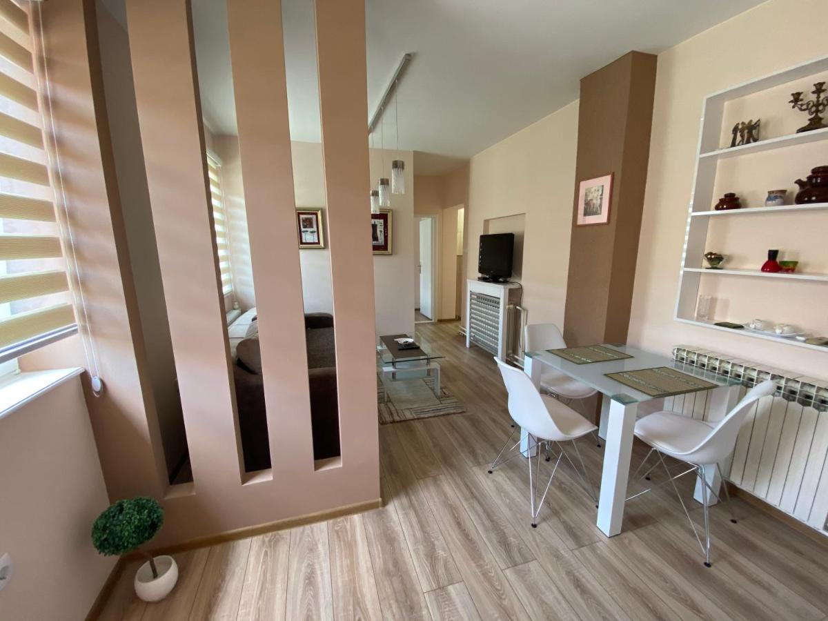 Apartmani Rajin Вършац Екстериор снимка