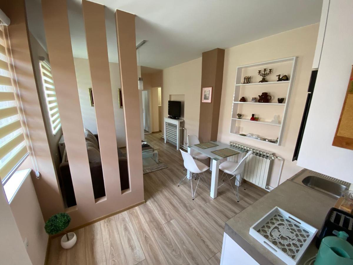 Apartmani Rajin Вършац Екстериор снимка